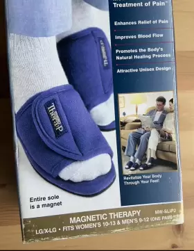031262004734 HOMEDICS Thera Magnetic Slippers Med Womens Mens #3