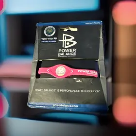 815751011959 POWER BALANCE Performance Wristband Pink